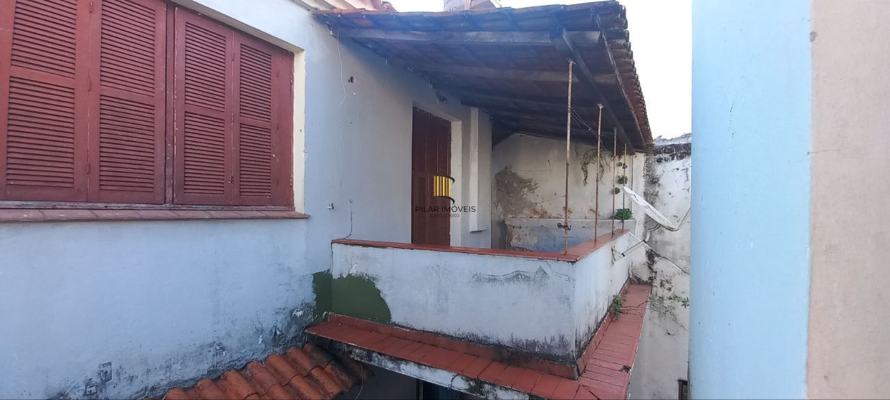 Casa na rua Duque de Caxias nº 1.910 por R$500.000,00