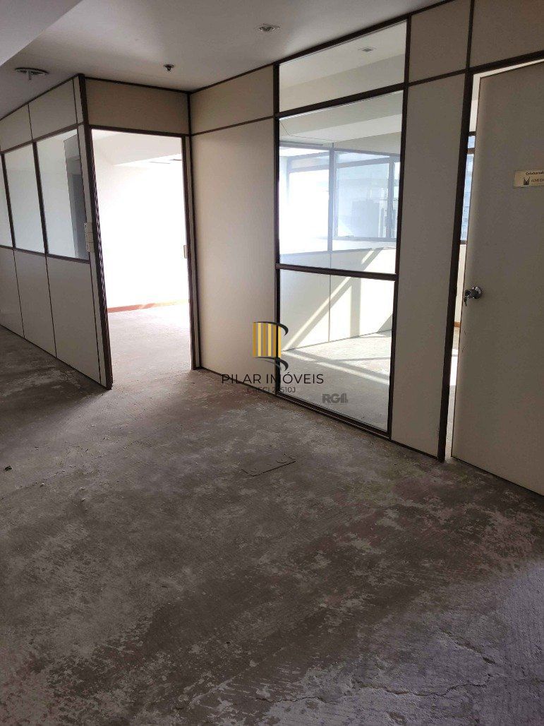 Sala por R$ 980.000,00 na Av. Farrapos nº235 - Floresta - Porto Alegre