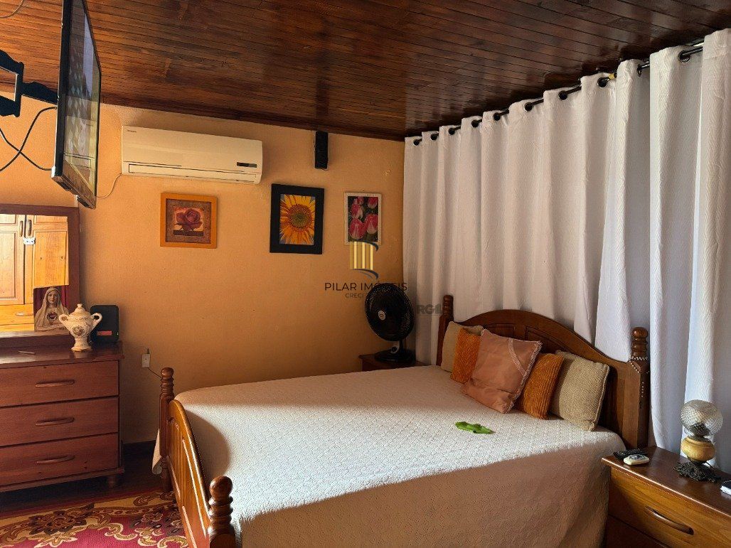 Casa com 3 dormitórios (sendo 1 suíte) por R$ 1.450.000,00 na Rua Ataliba Gomes nº395- Divisa- Santana do Livramento-RS