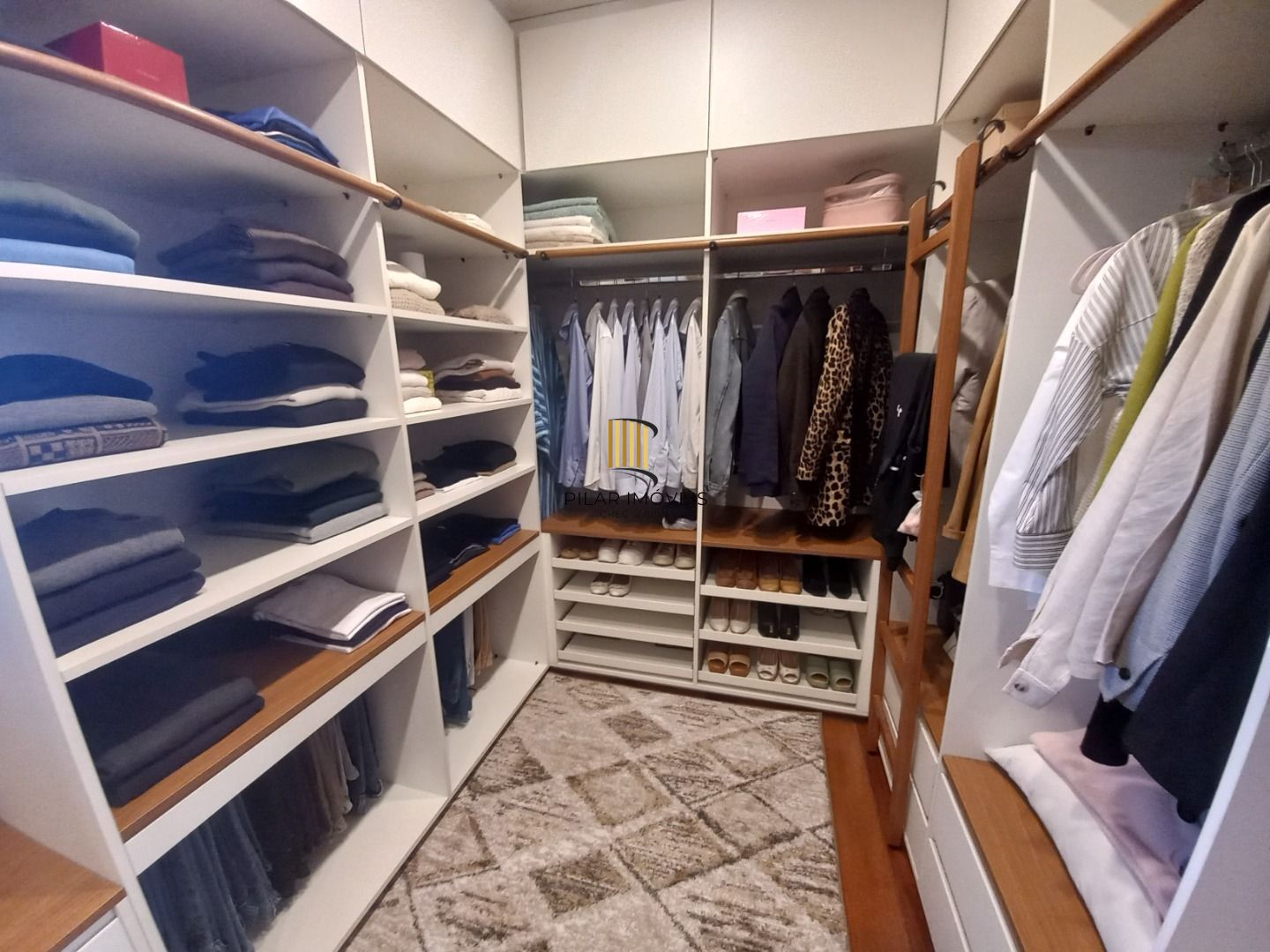 Casa com 4 dormitórios com 630 m² por R$ 3.500.000,00 na Rua Jarbas Pinheiro nº285-  Jardim Atenas- Santana do Livramento-RS