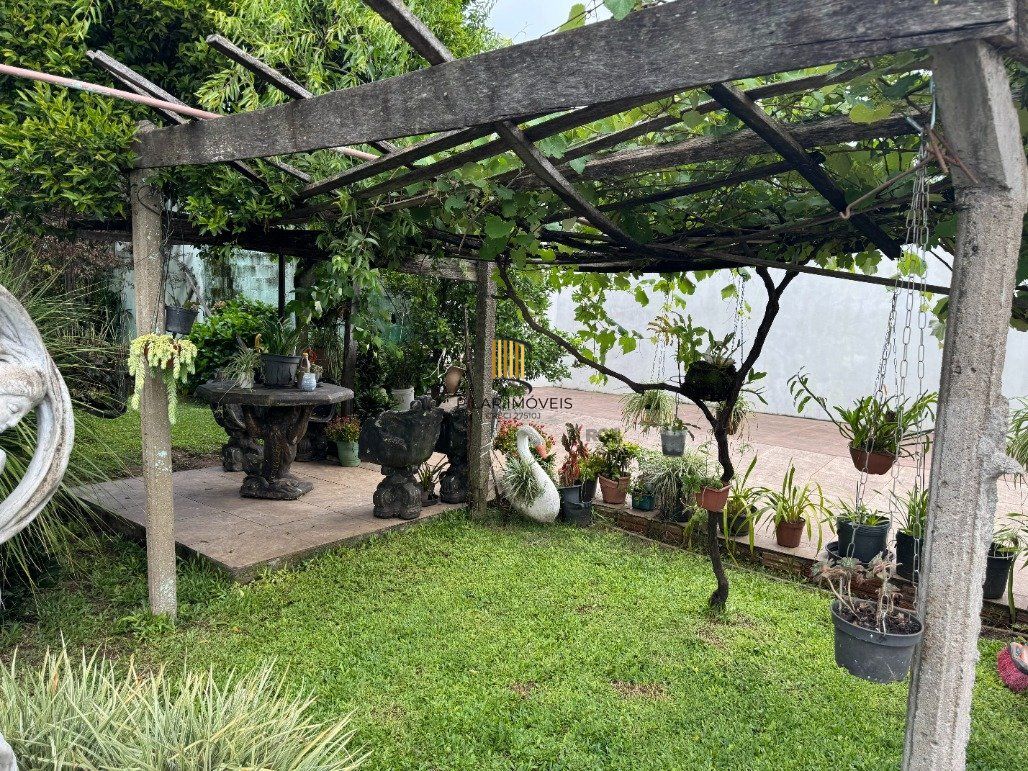 Casa com 3 dormitórios (sendo 1 suíte) por R$ 1.450.000,00 na Rua Ataliba Gomes nº395- Divisa- Santana do Livramento-RS