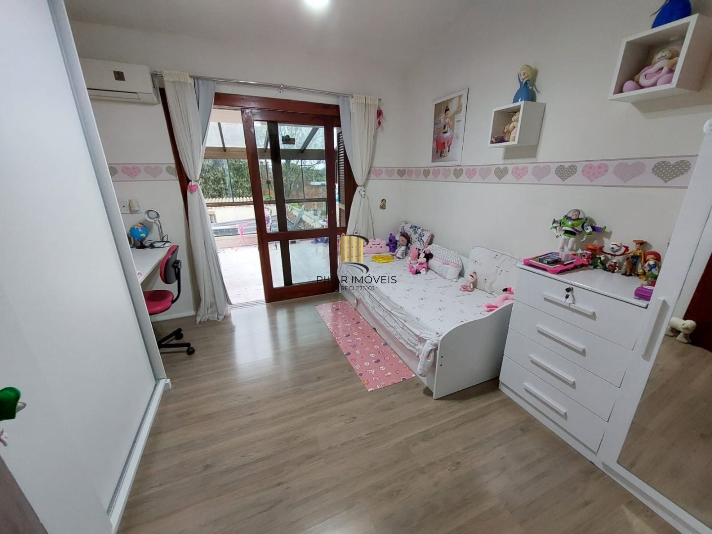 Casa com 3 dormitórios (1 sendo suíte)  por R$ 1.500.000,00 na Rua Tiradentes nº 180 - Centro - Santana do Livramento-RS