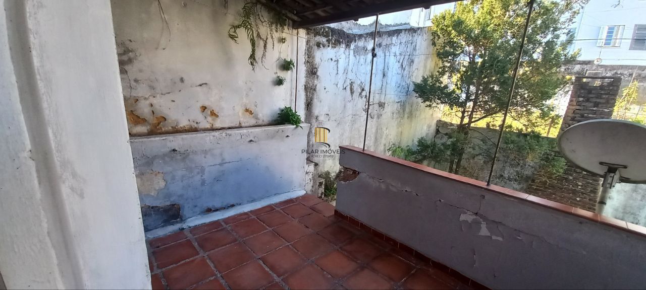 Casa na rua Duque de Caxias nº 1.910 por R$500.000,00