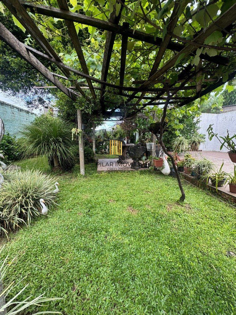 Casa com 3 dormitórios (sendo 1 suíte) por R$ 1.450.000,00 na Rua Ataliba Gomes nº395- Divisa- Santana do Livramento-RS
