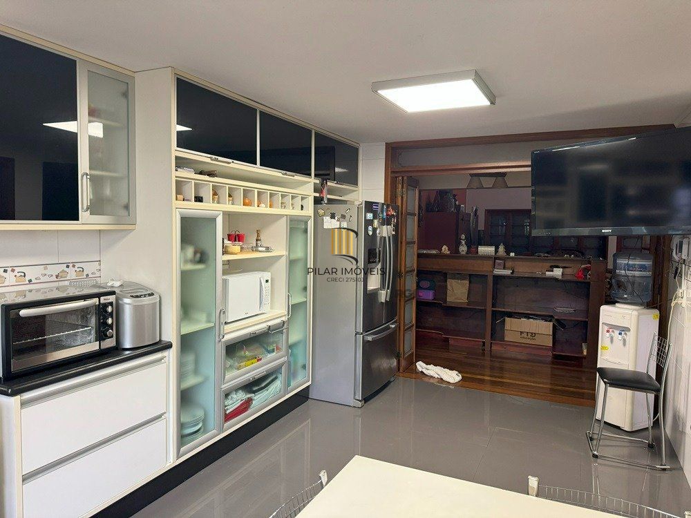 Casa com 3 dormitórios (1 sendo suíte) por R$ 4.000.000,00 na Rua Antônio Fernandes da Cunha nº 245 - Centro- Santana do Livramento-RS