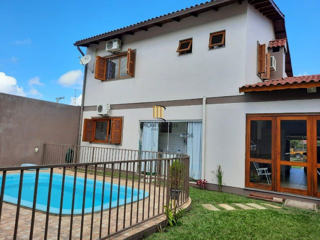 Casa com 3 dormitórios ( todos sendo suíte) por R$ 1.100.000,00 na Rua Luis Alberto Serralta nº 268 - Jardins - Santana do Livramento-RS
