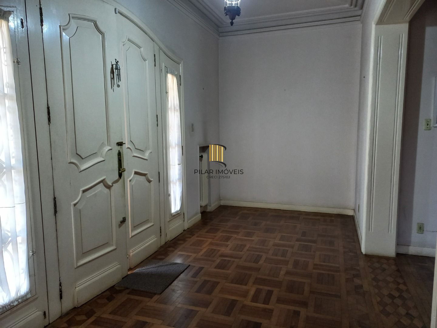 Casa 6 dorm. por R$8.150.000,00 na Rua dos Andradas nº 891 - S. do Livramento