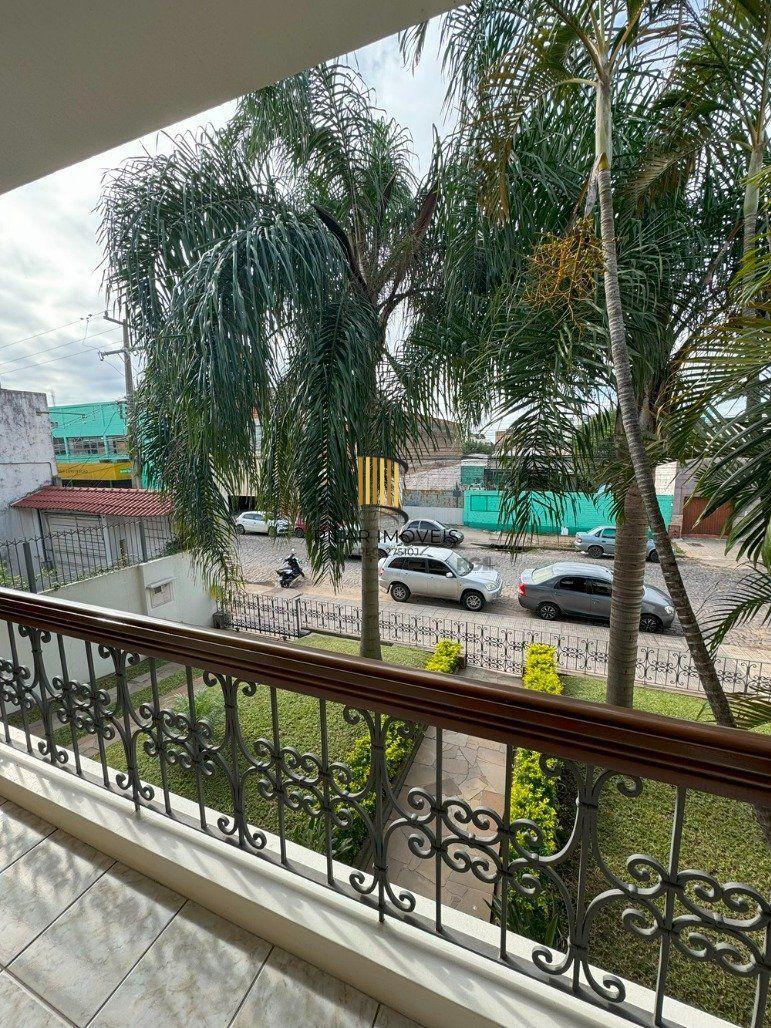 Casa com 4 dormitórios (1 sendo suíte) por R$ 2.800.000,00 na Rua Vasco Alves nº 1225- Centro- Santana do Livramento-RS
