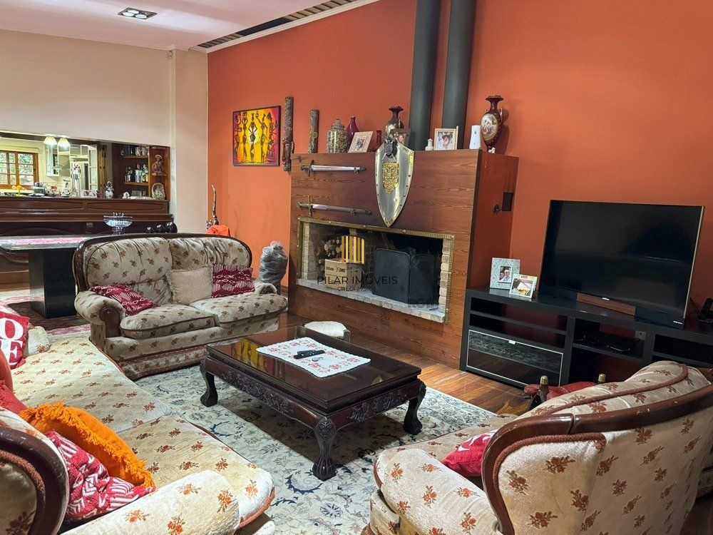 Casa com 3 dormitórios (1 sendo suíte) por R$ 4.000.000,00 na Rua Antônio Fernandes da Cunha nº 245 - Centro- Santana do Livramento-RS