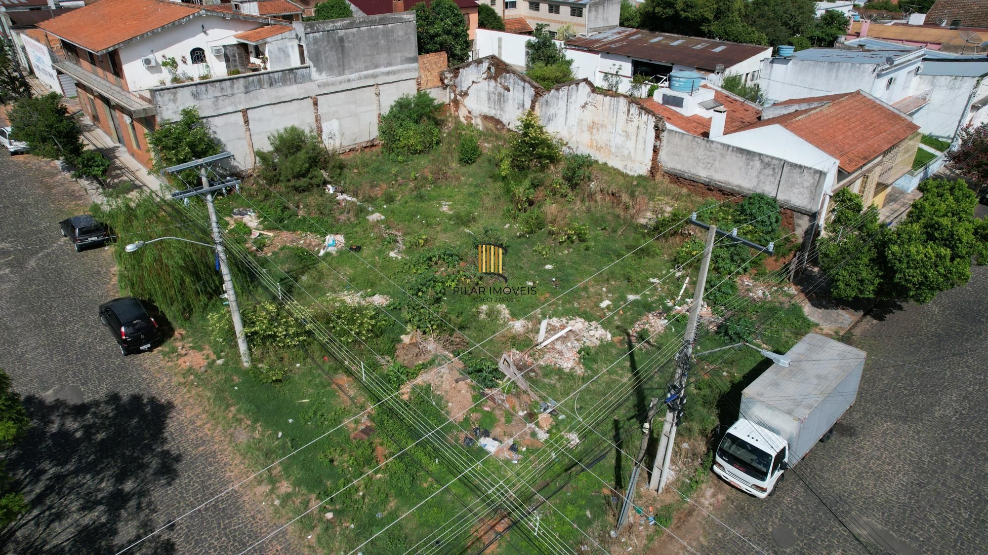 Terreno com 651 m2 por R$ 1.000.000,00 na Rua Bento Gonçalves