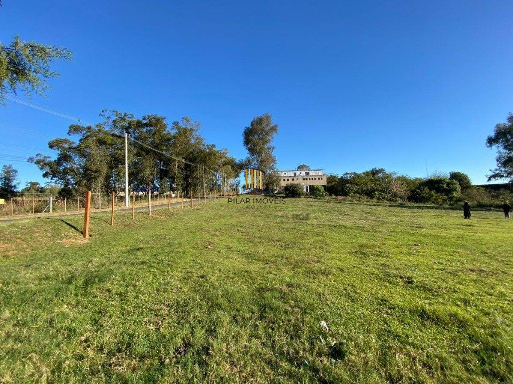 Terreno com mais de 10.000 m2 por R$ 880.000,00 na Rua José Ferrão- Jardins- Santana do Livramento-RS