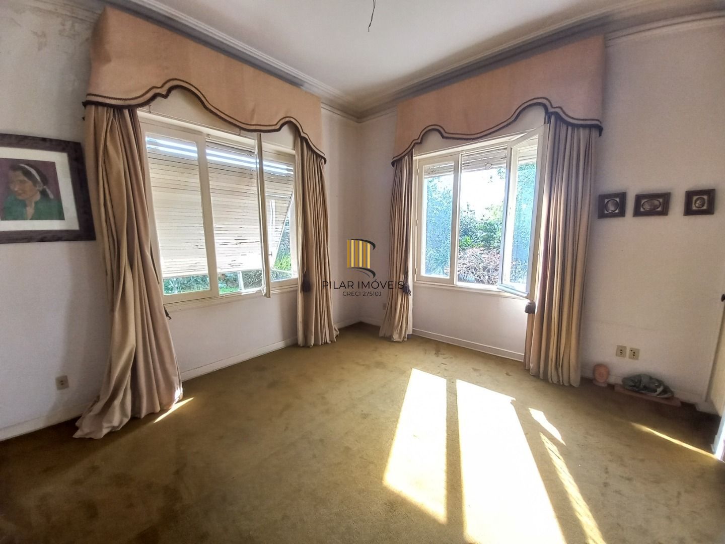 Casa 6 dorm. por R$8.150.000,00 na Rua dos Andradas nº 891 - S. do Livramento