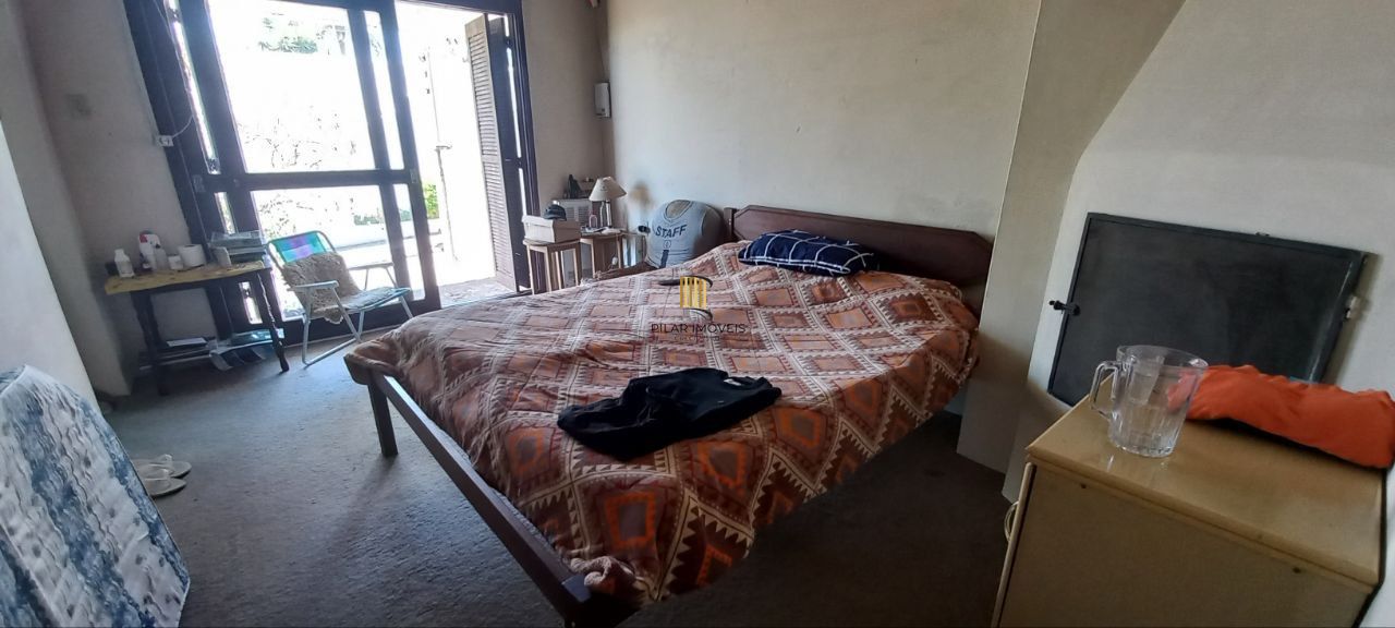 Casa com 2 dormitórios por R$ 690.000,00 na Rua Achiles Gazapina Costa nº 261