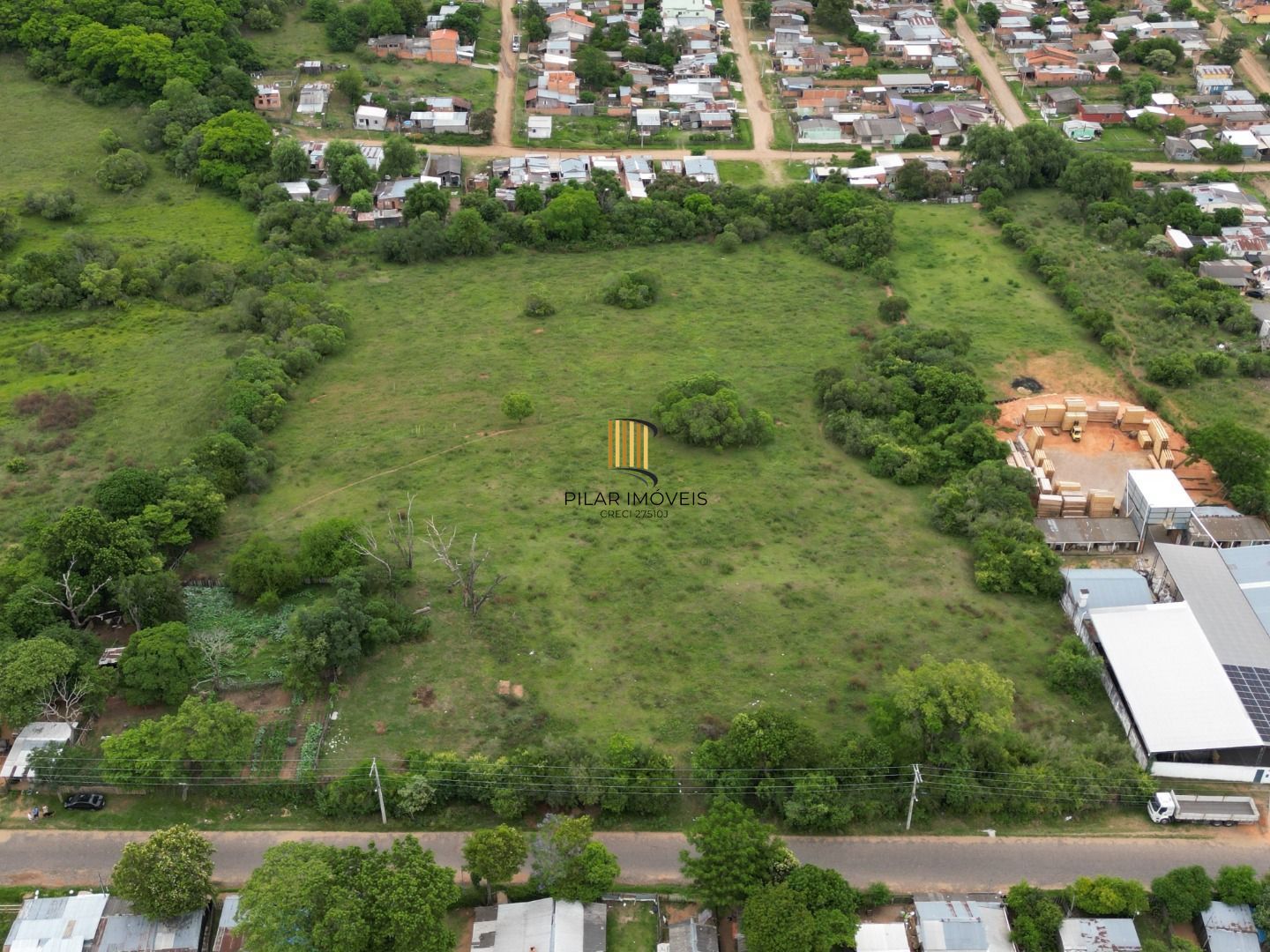 Terreno com 23.736 m² por R$ 3.000.000,00 na Av. Marechal Mallet - Prado - Santana do Livramento-RS