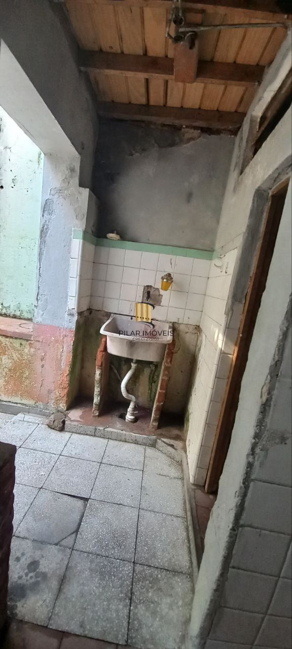 Casa na rua Duque de Caxias nº 1.910 por R$500.000,00