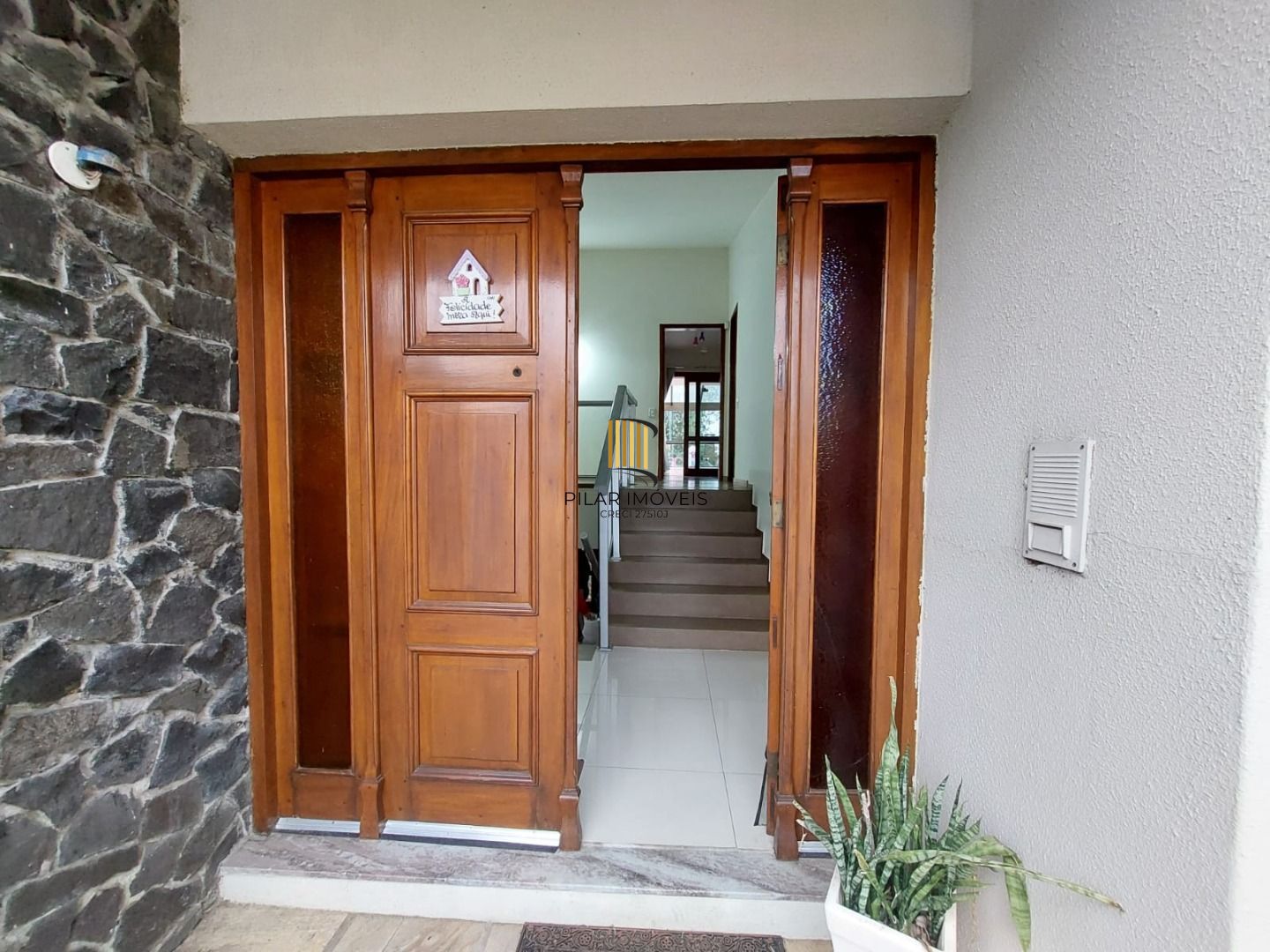 Casa com 3 dormitórios (1 sendo suíte)  por R$ 1.500.000,00 na Rua Tiradentes nº 180 - Centro - Santana do Livramento-RS