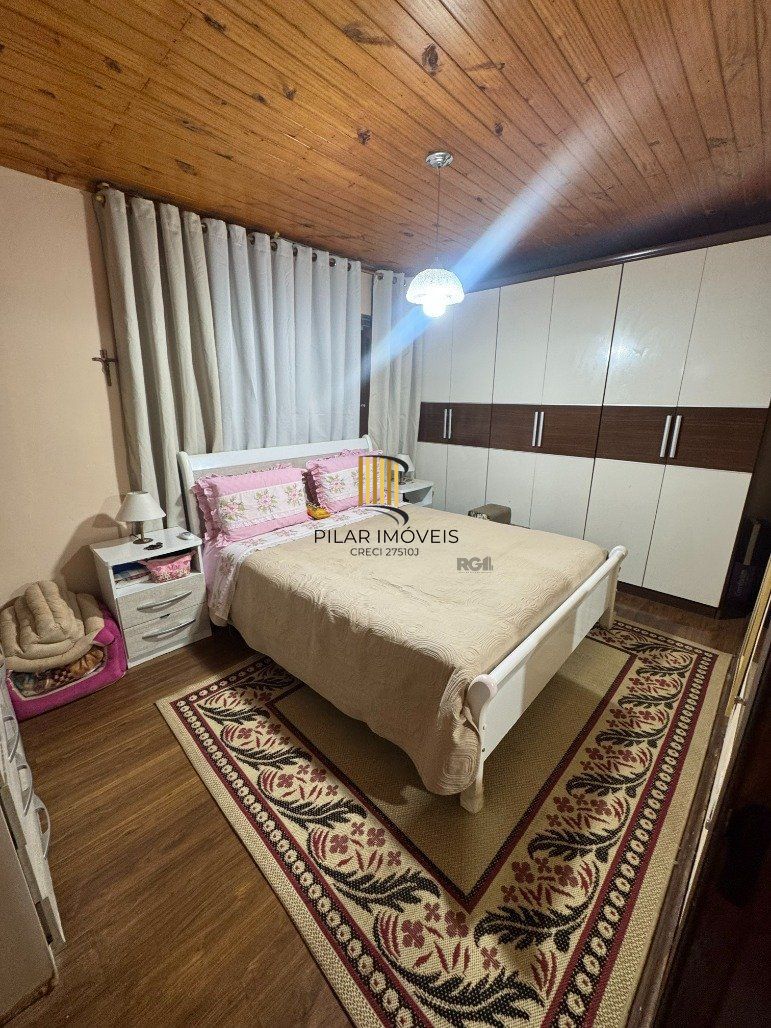 Casa com 3 dormitórios (sendo 1 suíte) por R$ 1.450.000,00 na Rua Ataliba Gomes nº395- Divisa- Santana do Livramento-RS