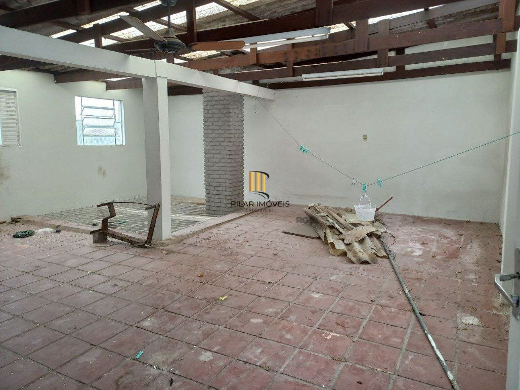 Casa com 3 dormitórios (1 sendo suíte) por R$ 850.000,00 na Rua Antônio Augusto de Azevedo nº 171- Hidráulica - Santana do Livramento - RS