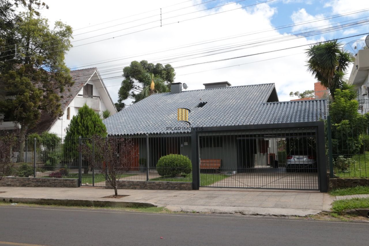 Casa com 4 dormitórios (sendo 1 suíte) R$ R$ 3.500.000,00