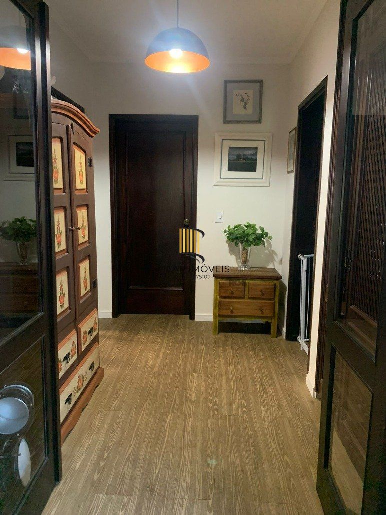 Casa com 5 dormitórios (sendo 2 suítes) por R$ 1.400.000,00 na Rua Moises Viana nº 596-Hidráuilica- Santana do Livramento.-RS