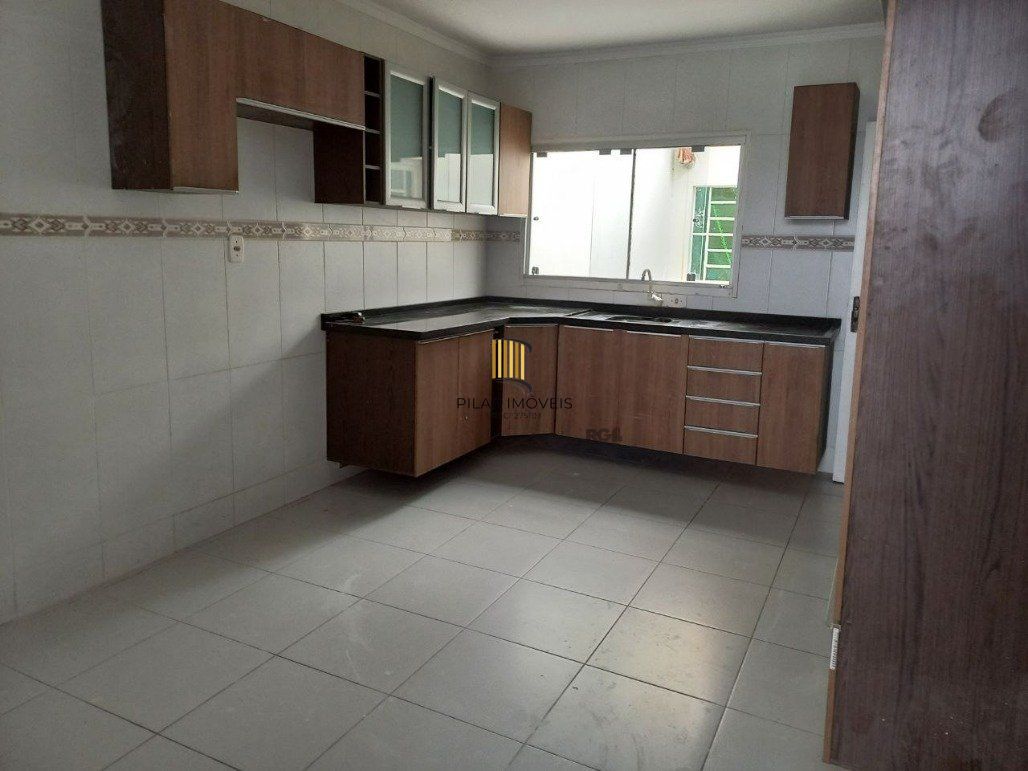 Casa com 3 dormitórios (1 sendo suíte) por R$ 850.000,00 na Rua Antônio Augusto de Azevedo nº 171- Hidráulica - Santana do Livramento - RS