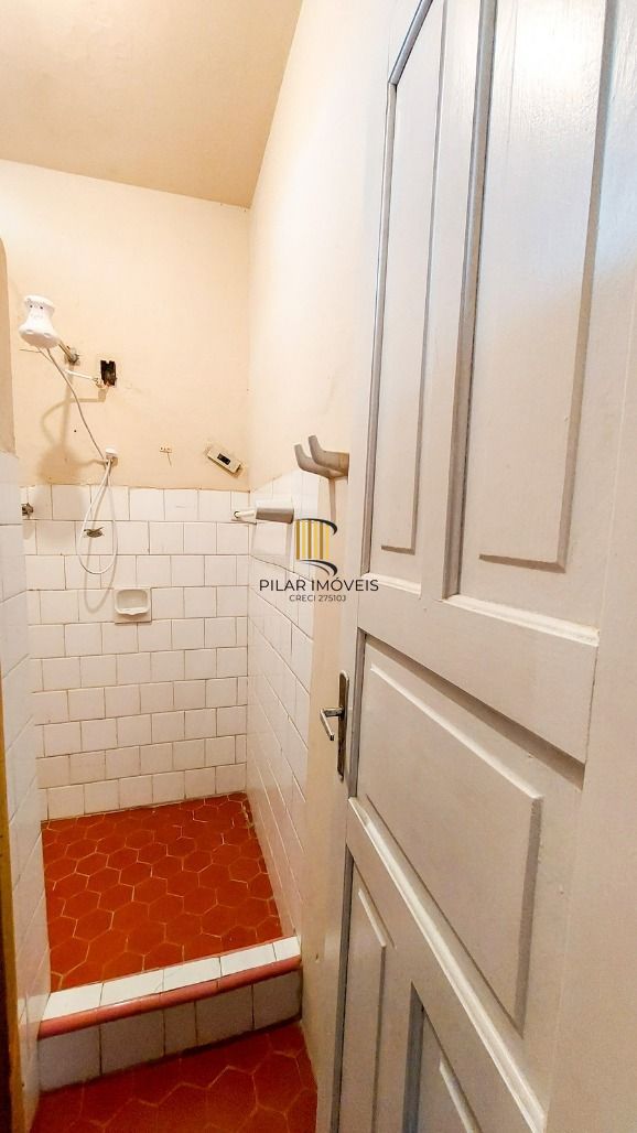 Casa com local comercial e apartamento - Centro- Santana do Livramento-RS