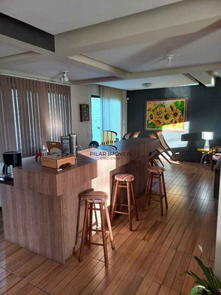 Casa com 3 dormitórios (1 sendo suíte) por R$ 700.000,00 na Av. Daltro Filho nº1659- Jardins- Santana do Livramento-RS