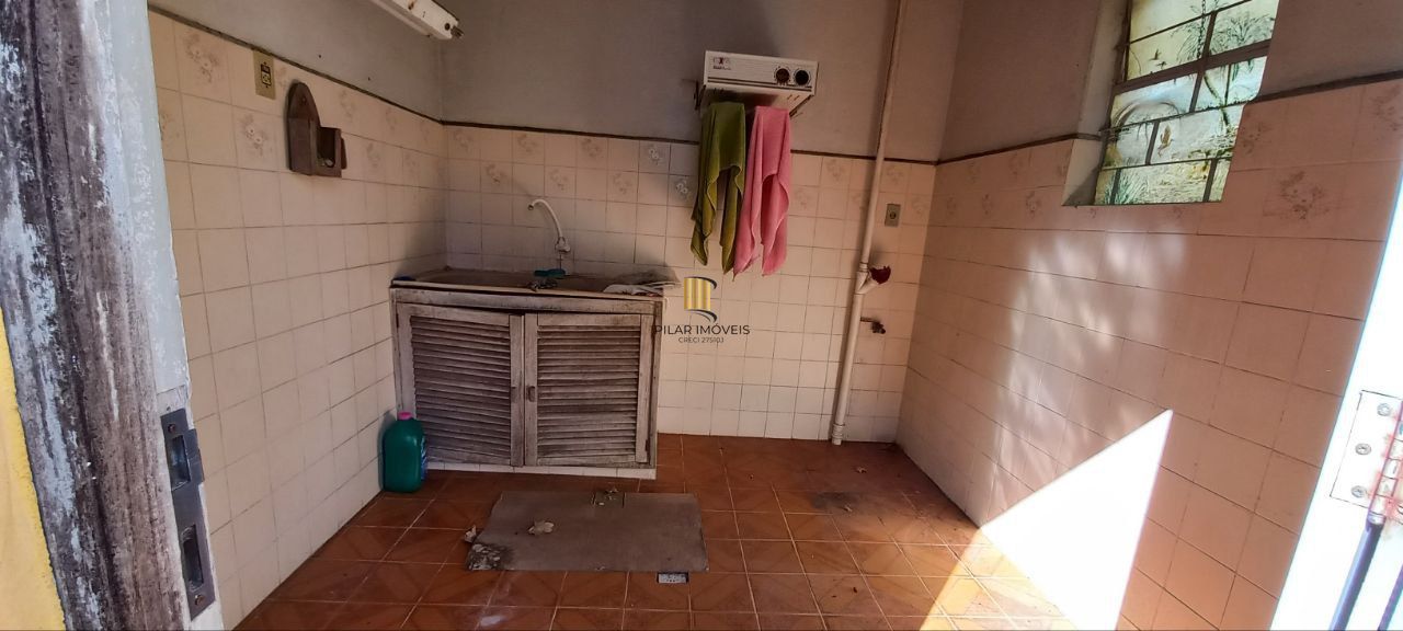 Casa com 3 dorm. (1 suíte) no Armour por R$ 850.000,00