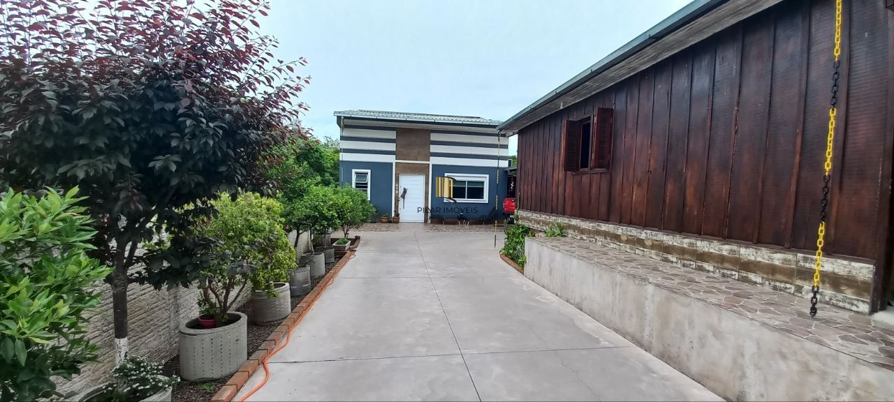 Casa com 3 dormitórios por R$ 1650.000,00 na Rua Coronel Ângelo de Mello nº418