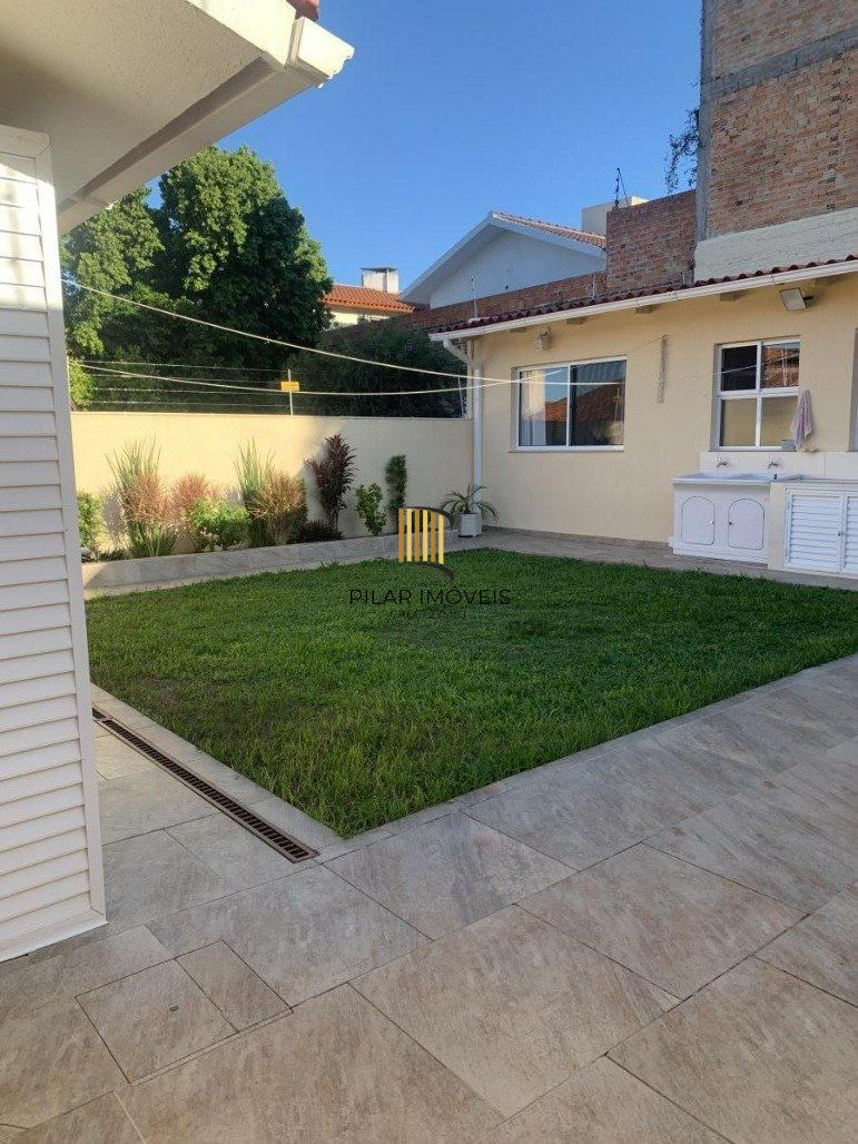 Casa com 3 dormitórios (sendo 1 suíte) na Rua Sotero da Silveira nº 501- Jardins- Santana do Livramento-RS
