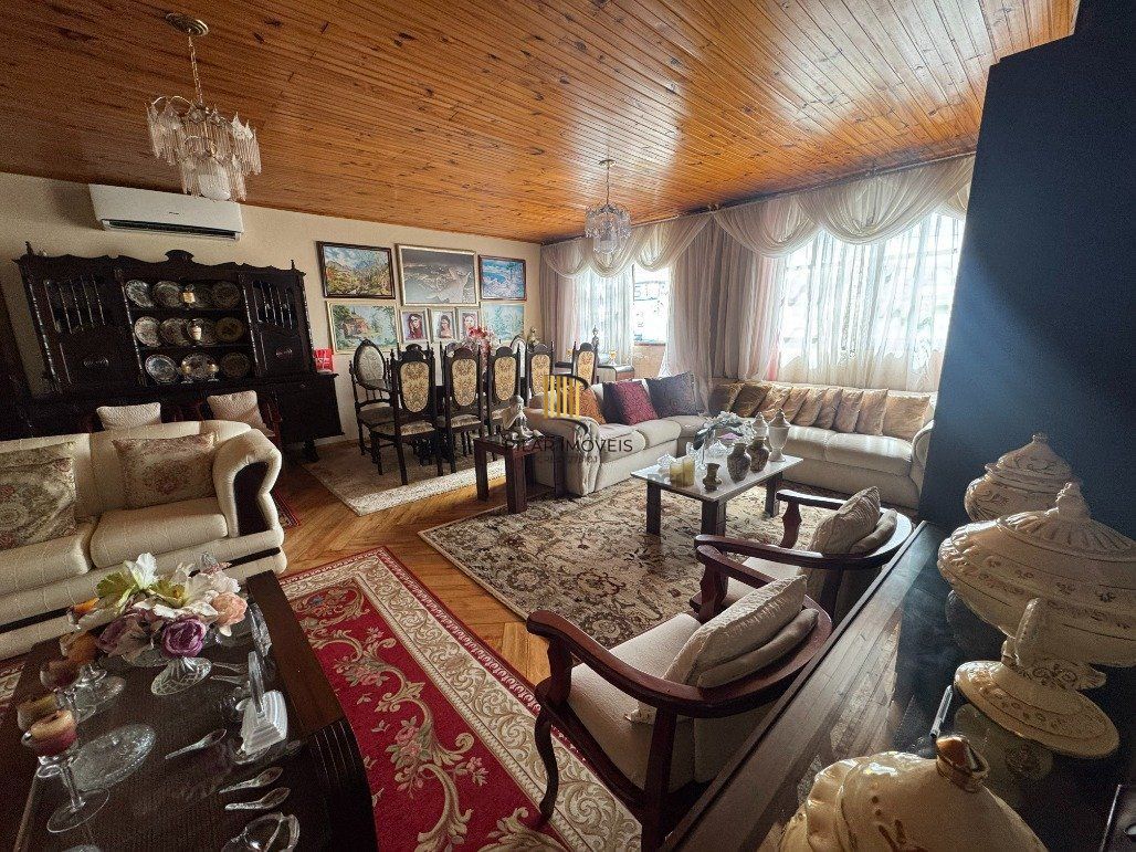 Casa com 3 dormitórios (sendo 1 suíte) por R$ 1.450.000,00 na Rua Ataliba Gomes nº395- Divisa- Santana do Livramento-RS