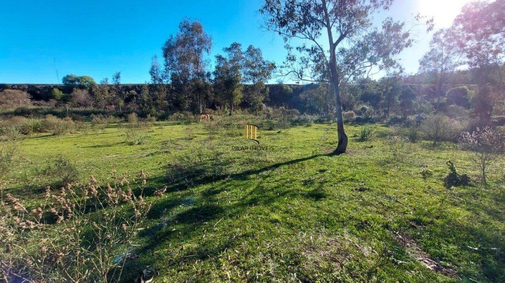 Terreno com mais de 10.000 m2 por R$ 880.000,00 na Rua José Ferrão- Jardins- Santana do Livramento-RS