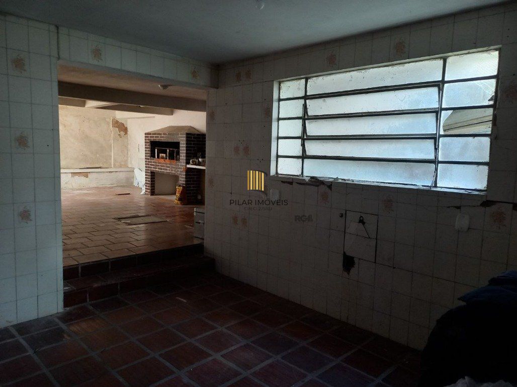 Casa com mais 2 apartamentos por R$ 400.000,00 na Rua Telmo de Oliveira Castro nº 91- Hidráulica- Santana do Livramento-RS