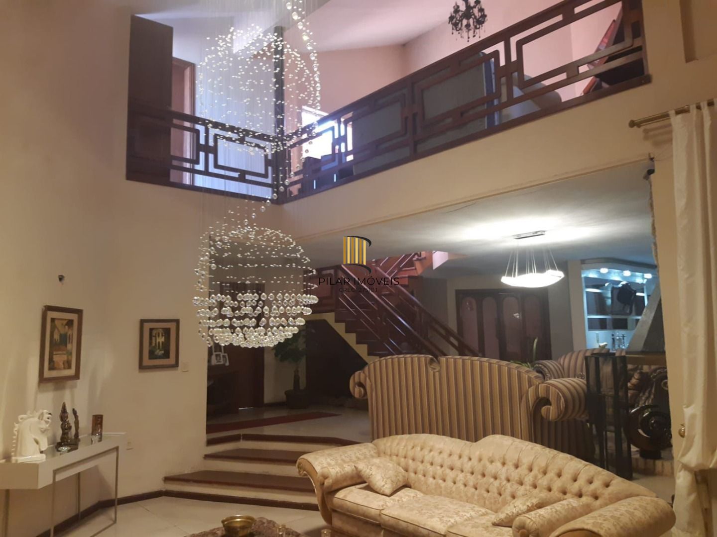 Casa com 4 dorm. por R$ 3.180.000,00 na Rua Barão do Ibirapuitã nº424- Umbu