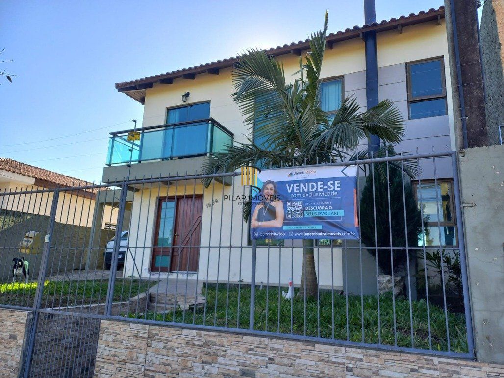 Casa com 3 dormitórios (1 sendo suíte) por R$ 700.000,00 na Av. Daltro Filho nº1659- Jardins- Santana do Livramento-RS - Pilar Imóveis