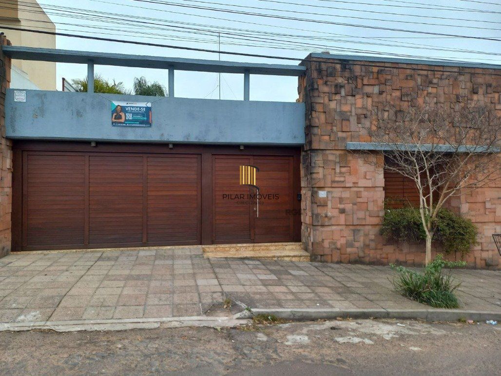 Casa com 3 dormitórios (1 sendo suíte) por R$ 4.000.000,00 na Rua Antônio Fernandes da Cunha nº 245 - Centro- Santana do Livramento-RS - Pilar Imóveis