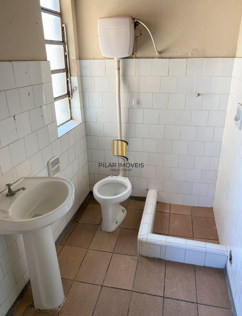 Casa com local comercial e apartamento - Centro- Santana do Livramento-RS