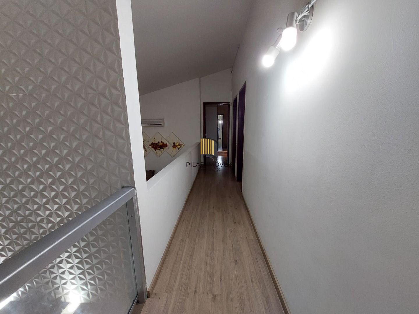 Casa com 3 dormitórios (1 sendo suíte)  por R$ 1.500.000,00 na Rua Tiradentes nº 180 - Centro - Santana do Livramento-RS