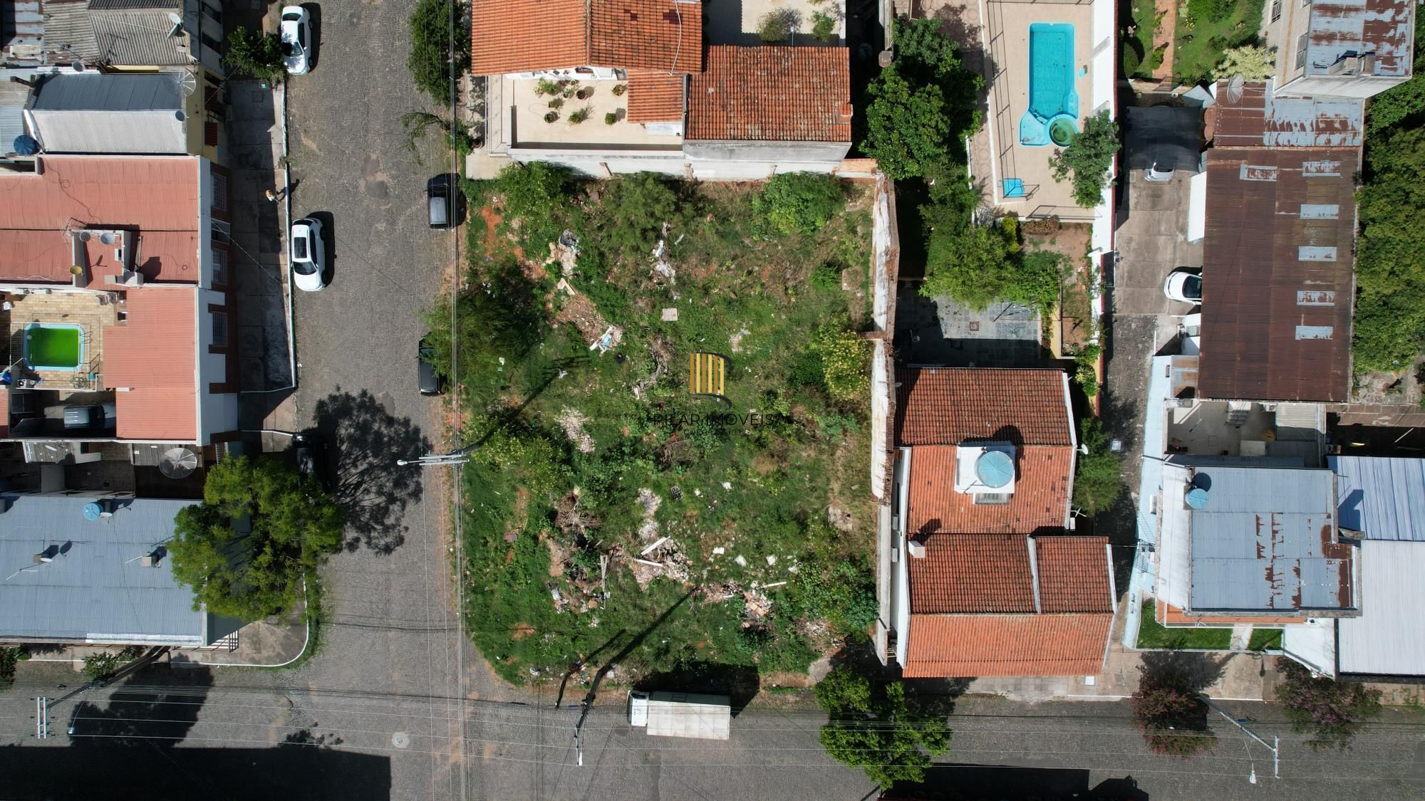 Terreno com 651 m2 por R$ 1.000.000,00 na Rua Bento Gonçalves