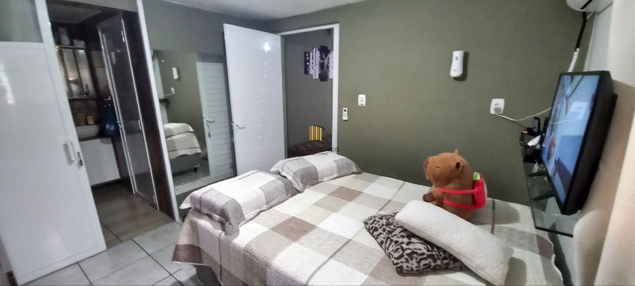 Casa com 3 dormitórios por R$ 1650.000,00 na Rua Coronel Ângelo de Mello nº418