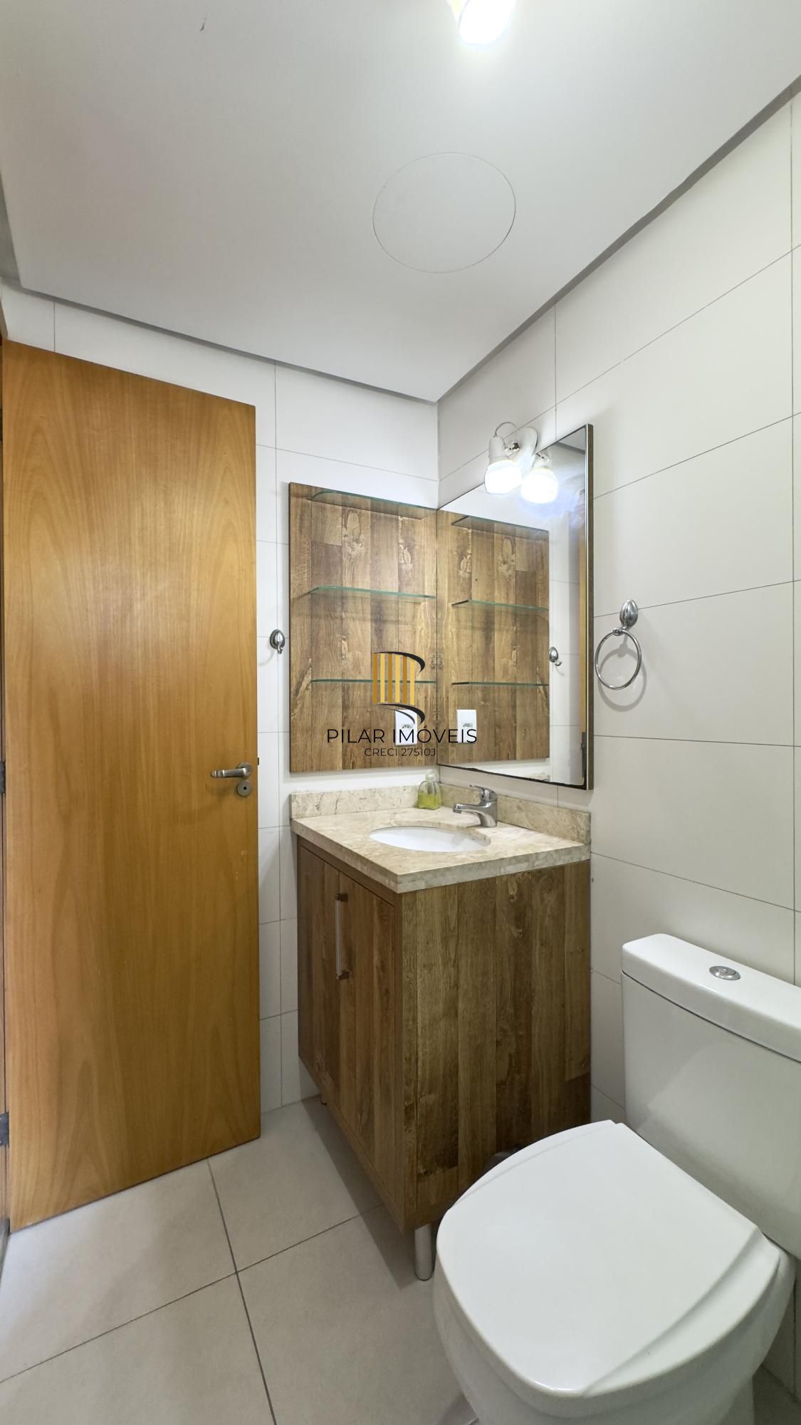 APARTAMENTO 2 DORMITÓRIOS, SENDO 1 SUÍTE COM VAGA DE GARAGEM NO BAIRRO SANTANA