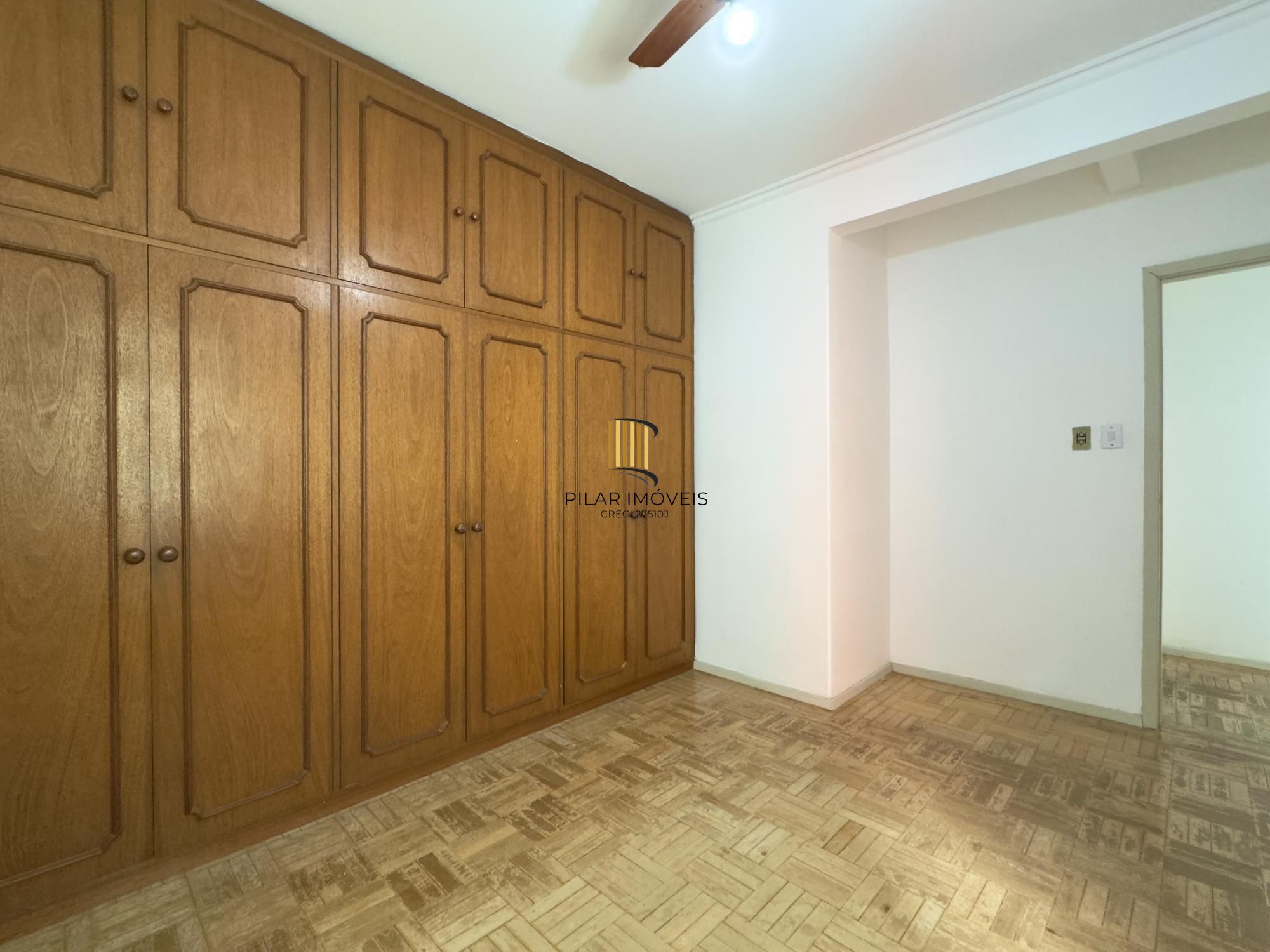 Apartamento 1 dormitório em andar alto, no coração do Centro Histórico