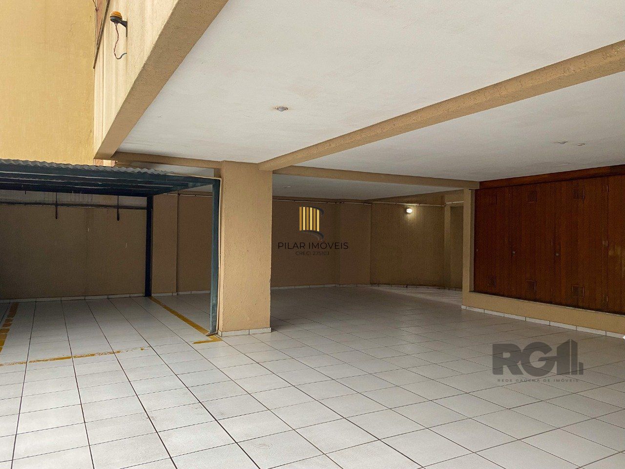 Apartamento com sacada, churrasqueira e vaga de garagem no Centro Histórico