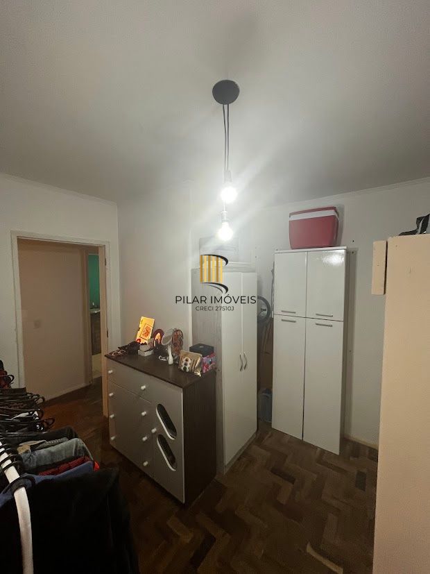 Apartamento 2 dormitórios com pátio no Centro Histórico
