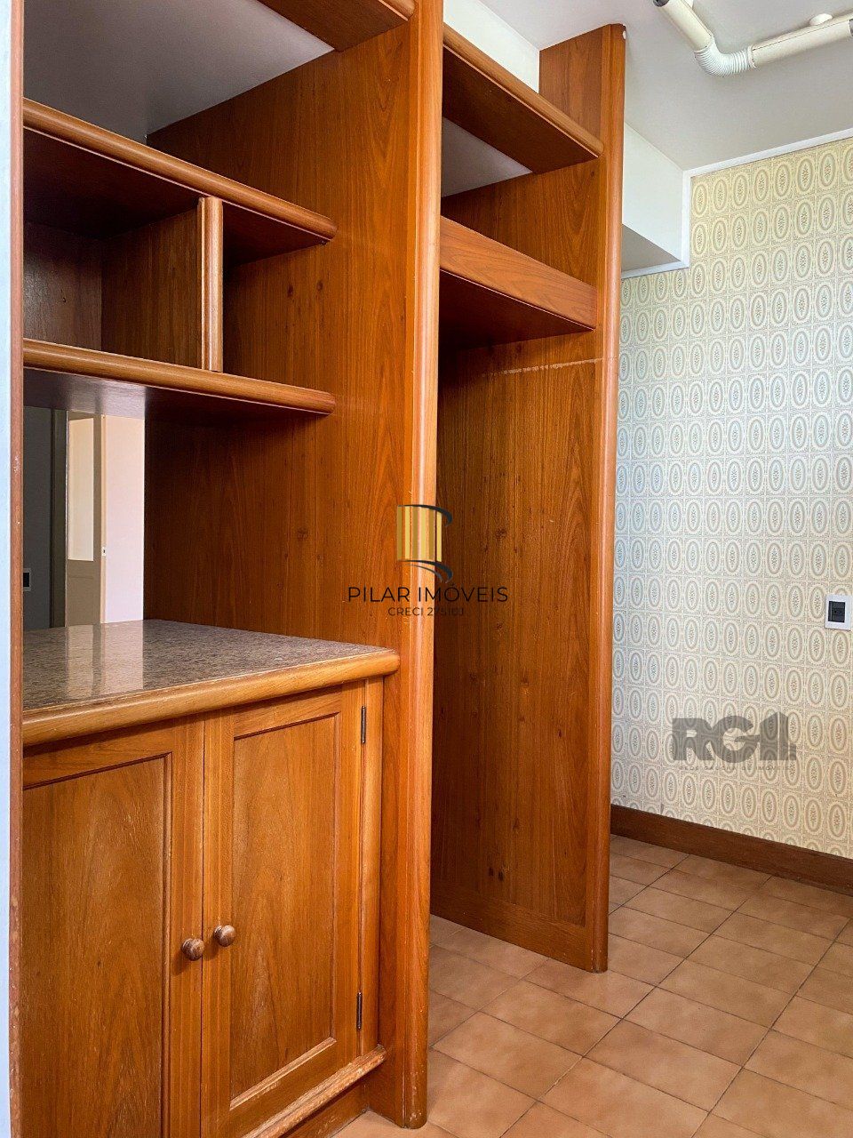 Apartamento com muito conforto e ótima iluminação no Moinhos de Vento