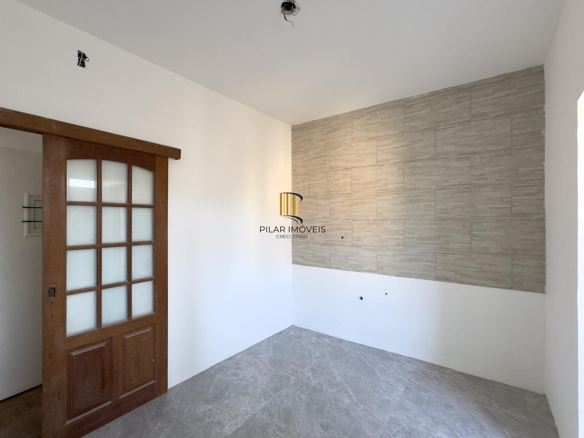 Apartamento reformado de 68m², 2 dormitórios no bairro Praia de Belas