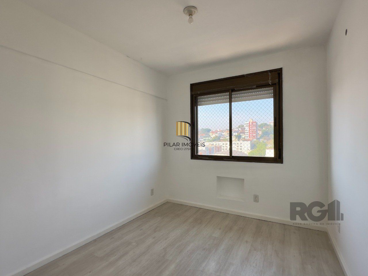 COBERTURA COM 174M², DE FRENTE, 3 DORMITÓRIOS, EM ÓTIMA LOCALIZAÇÃO NO MENINO DEUS