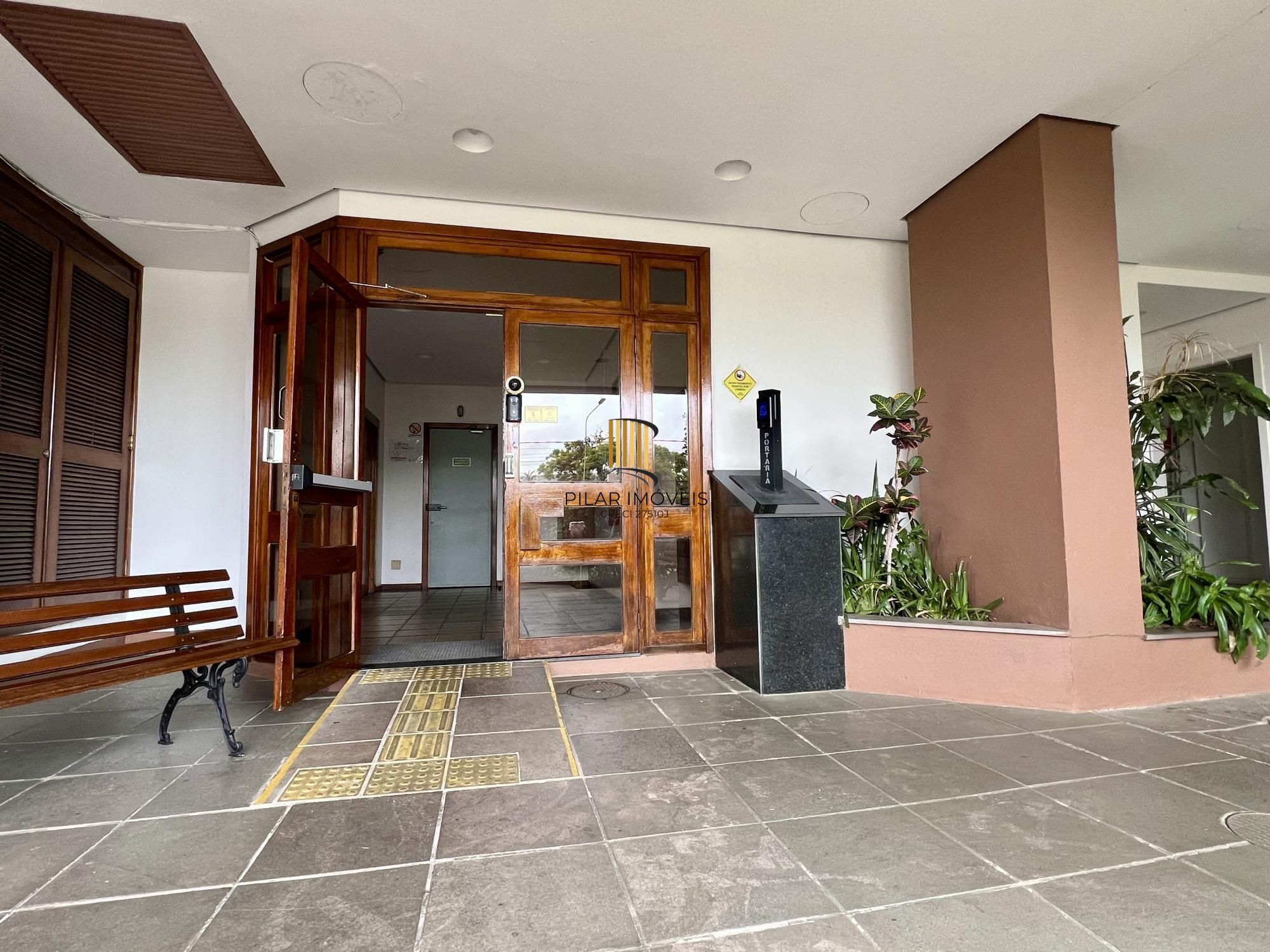 APARTAMENTO 2 DORMITÓRIOS COM VAGA DE GARAGEM