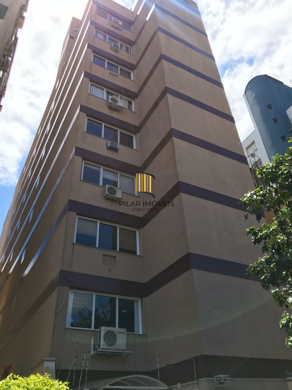 Apartamento completamente mobiliado em prédio com infra no Centro Histórico