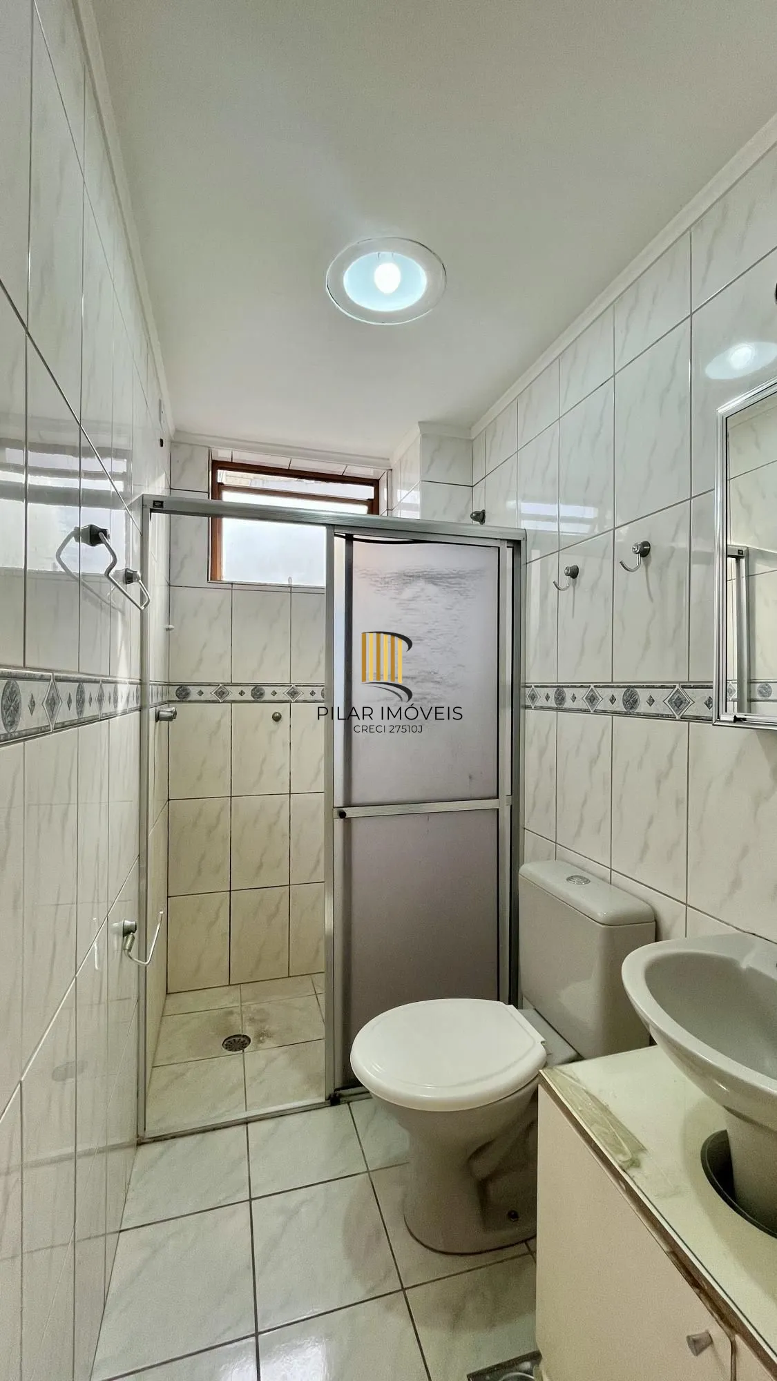 APARTAMENTO 1 DORMITÓRIO COM VAGA DE GARAGEM